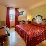 Hotel Corona 3*