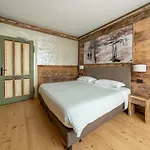 Hotel Corona Hotel