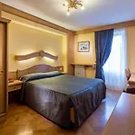 Szálloda Hotel Corona