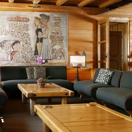 Hotel Corona Hotell 3*