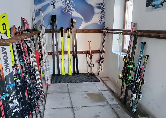 Ξενοδοχείο Hotel Corona 3*