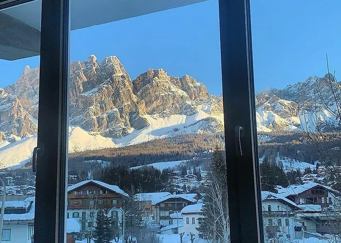 Hotel Corona Ξενοδοχείο Κορτίνα Ντ' Αμπέτσο