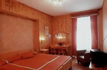 Hotel Corona 3* Κορτίνα Ντ' Αμπέτσο