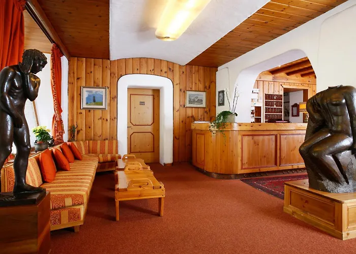 Hotel Corona Ξενοδοχείο 3*