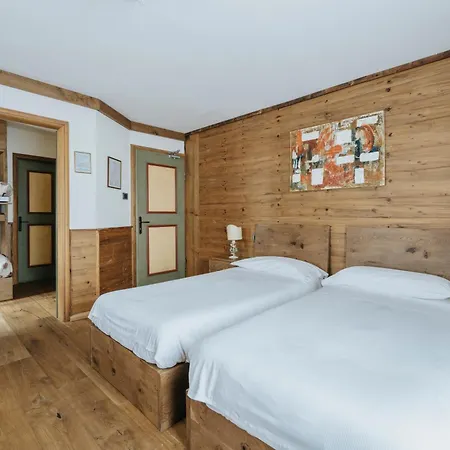 Hotel Corona Hotel
