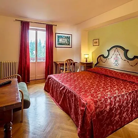 Hotel Corona Hotel 3*