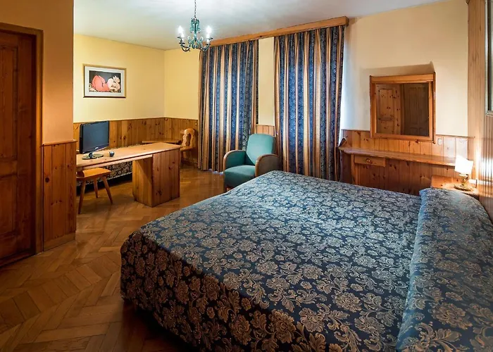 Hotel Corona 3*