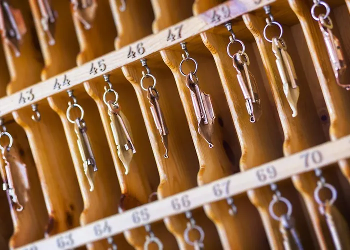 Szálloda Hotel Corona 3*